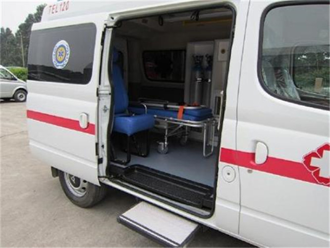 赤峰救护车出租服务案例7